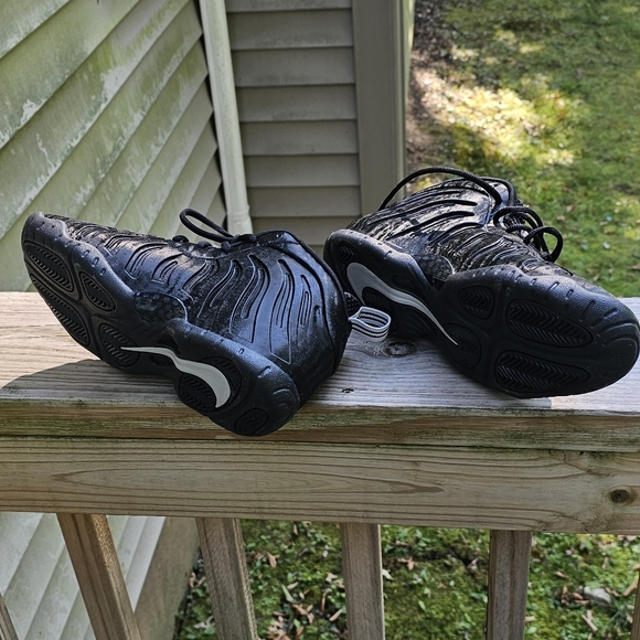 nike little posite pro black cat